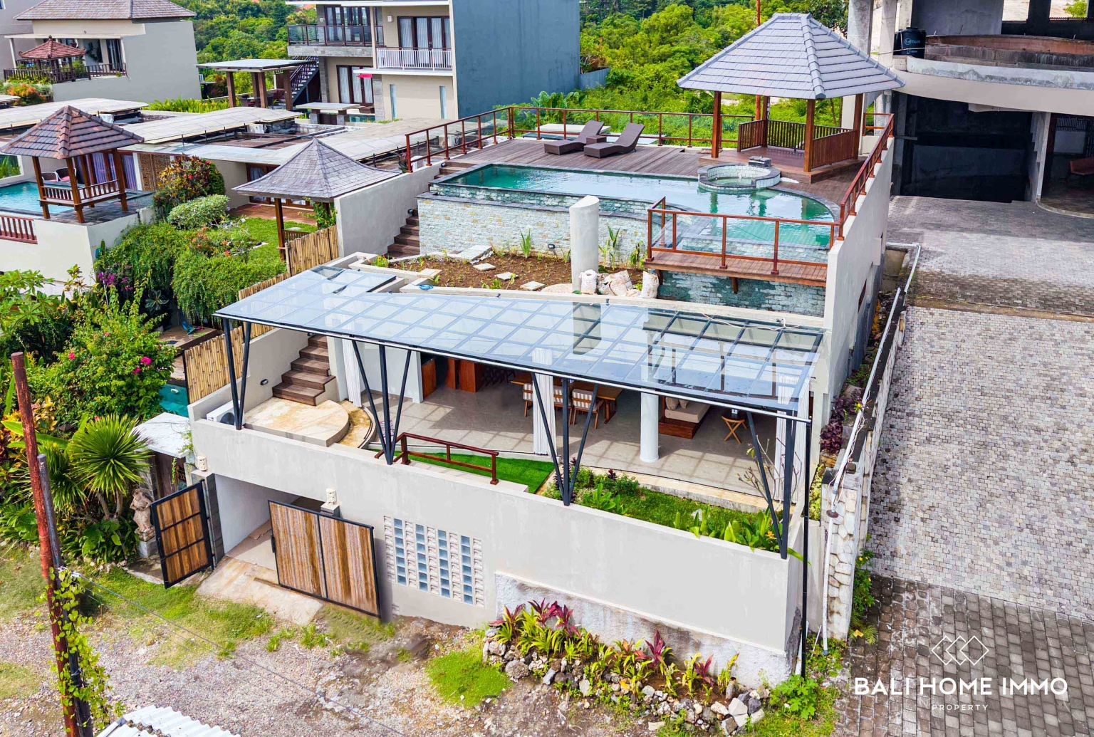 BRAND NEW OCEAN VIEW 4 BEDROOMS VILLA FOR RENTAL IN UNGASAN