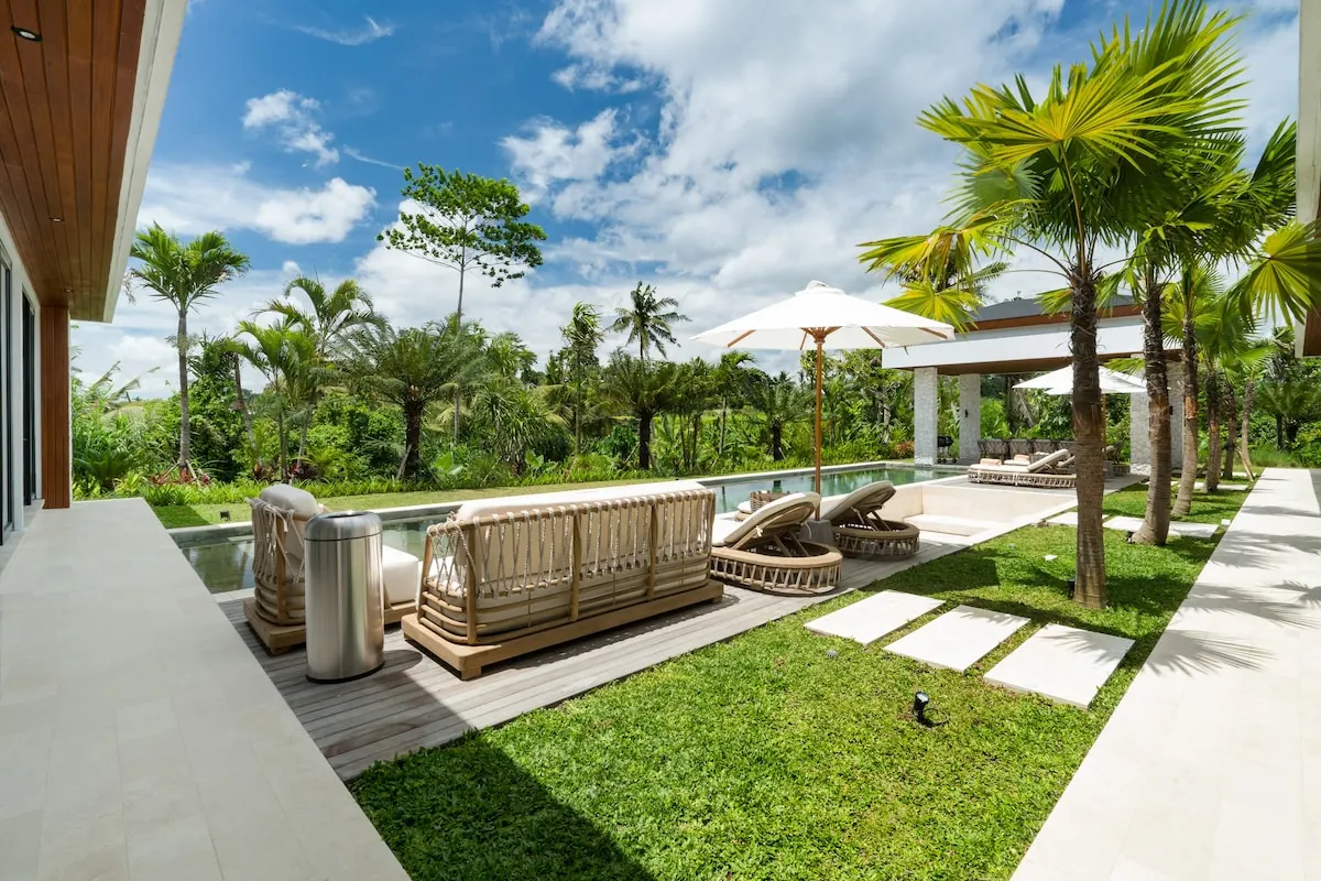 6 BR Padel Tropical Garden Villa Ubud — 6BR Villa Rental in Ubud — image 17