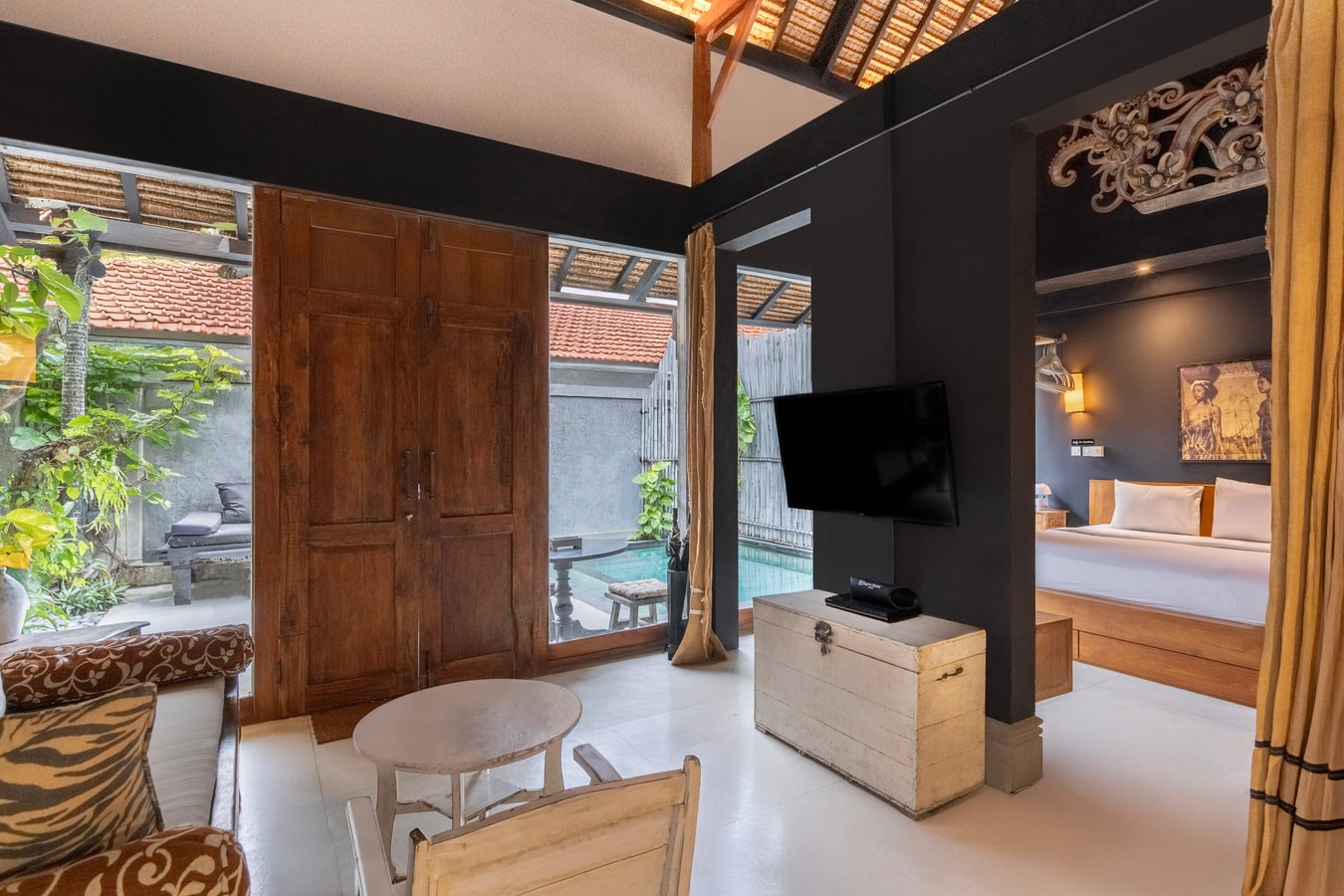 1BR Modern Bali Villa in Central Canggu | Swimming Pool - Canggu, Bali — image 17