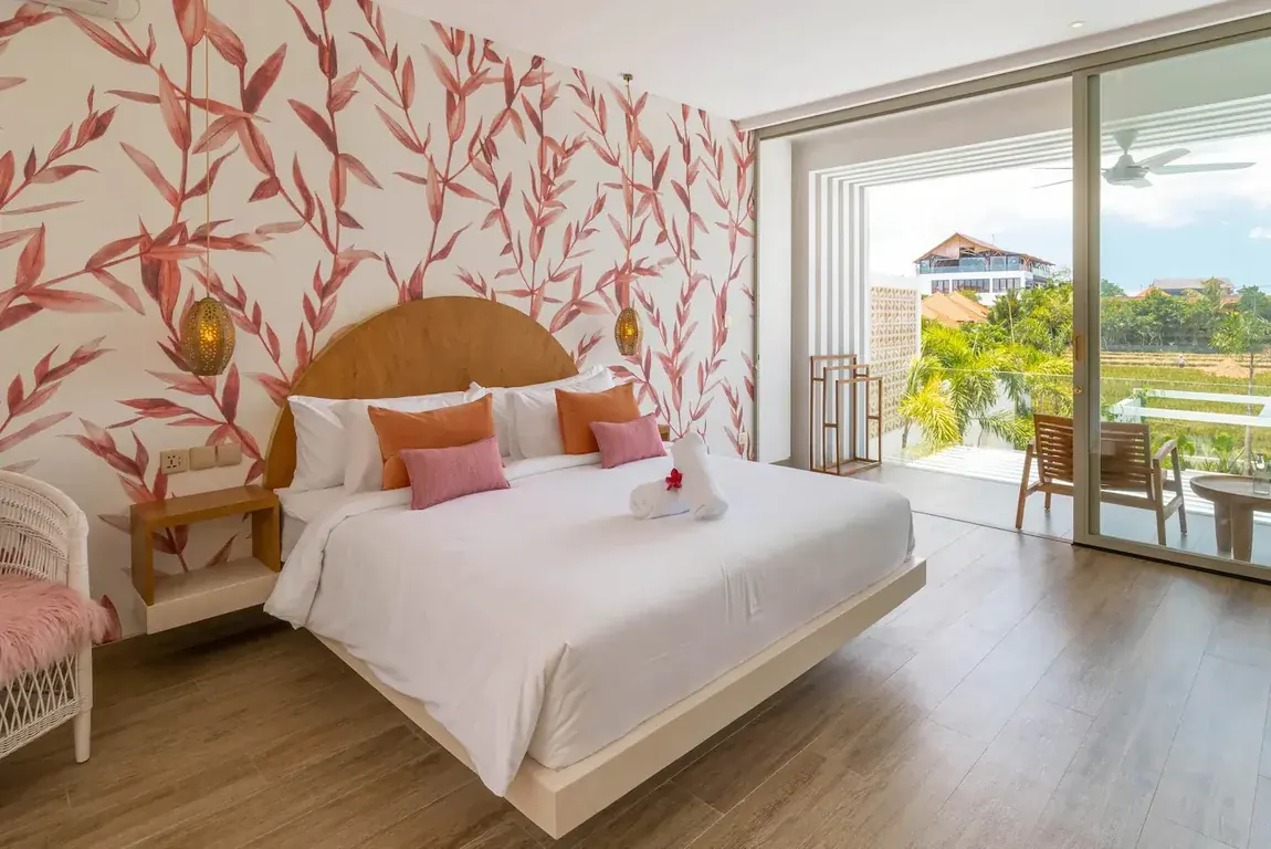 5 BR Beachfront Infinity-Pool Villa Canggu — 5BR Villa Rental in Canggu — image 10