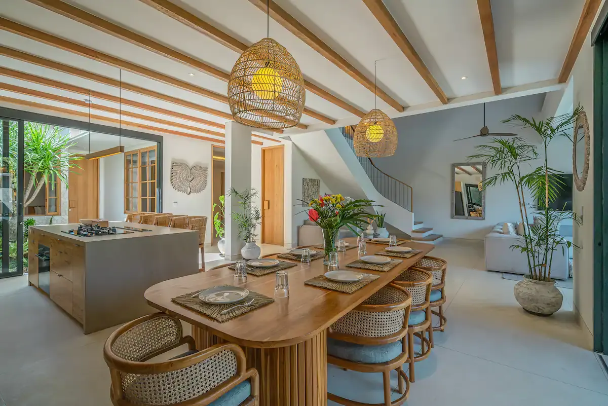 4 BR Tropical-Modern Fully Staffed Residence Canggu — 4BR Residence Rental in Canggu — image 6