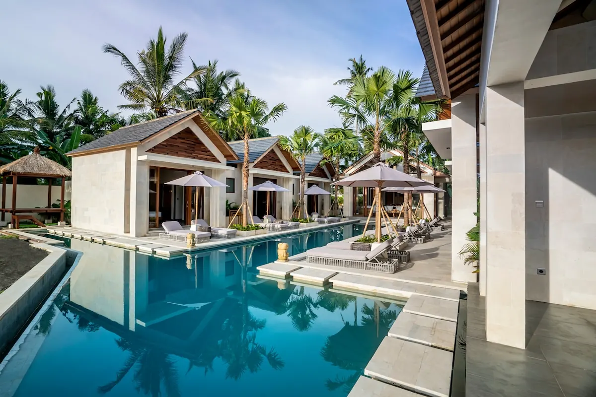 10 BR Tropical-Modern Pool Estate Ubud — 10BR Estate Rental in Ubud — image 1