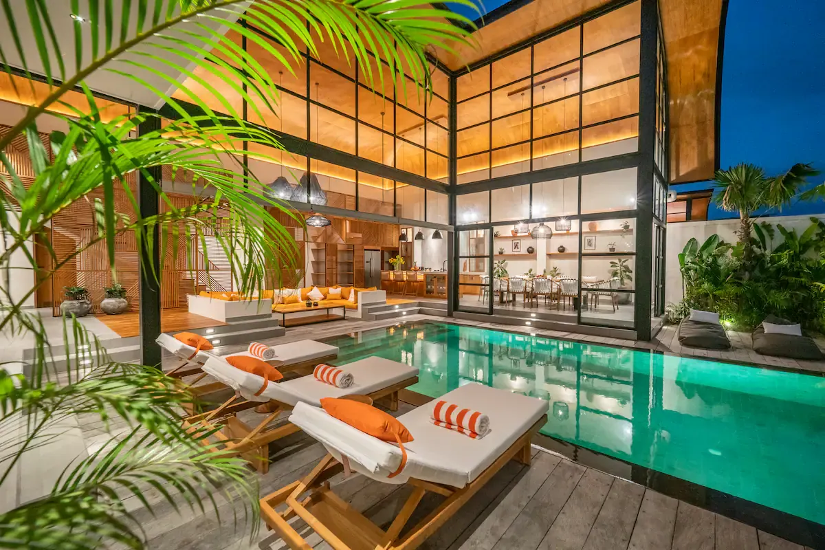 4 BR Walk-to-Beach Family Villa Canggu — 4BR Villa Rental in Canggu — image 1
