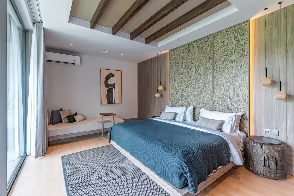 4 BR Beachfront Family Retreat Canggu — 4BR Villa Rental in Canggu — image 8