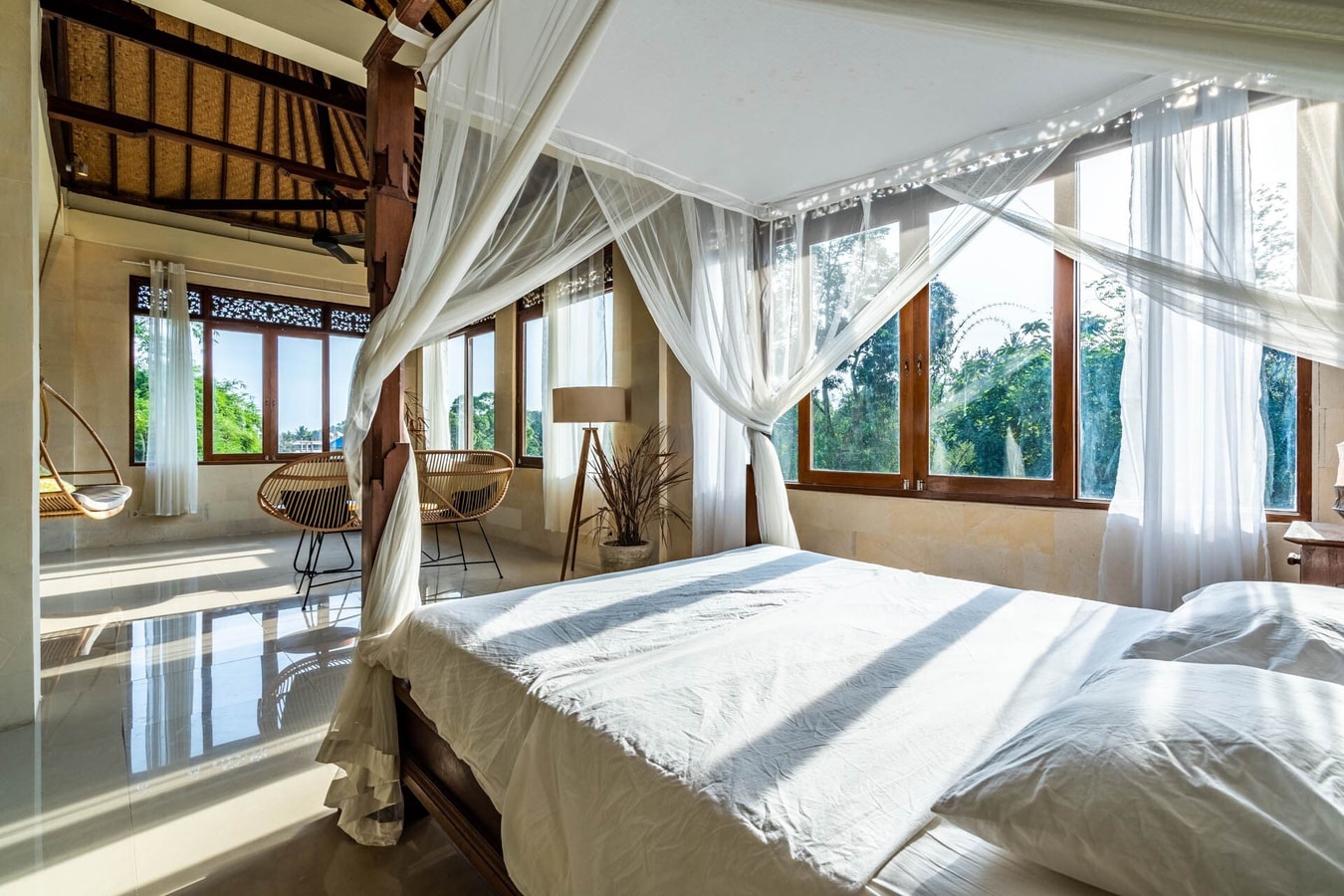 1BR Loft Central Ubud yang Modern | 3 menit ke Alchemy - Ubud, Bali — image 3