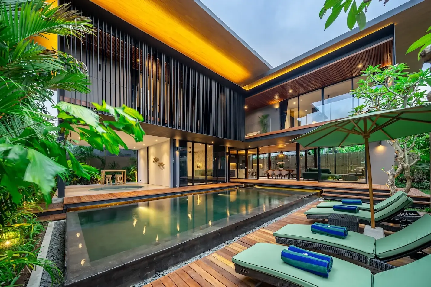 4 BR Fully Staffed Pool Retreat Seminyak — 4BR Villa Rental in Seminyak — image 1
