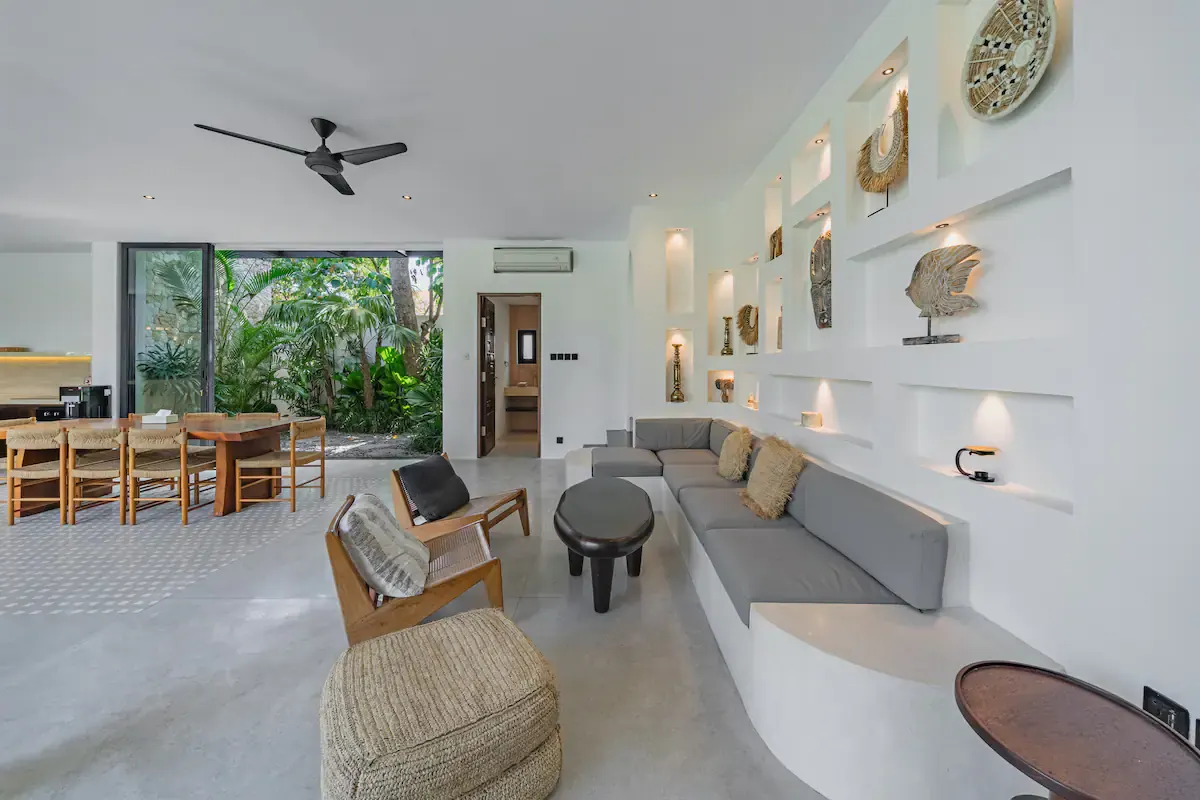 4 BR Contemporary Pool Retreat Canggu — 4BR Villa Rental in Pererenan — image 3