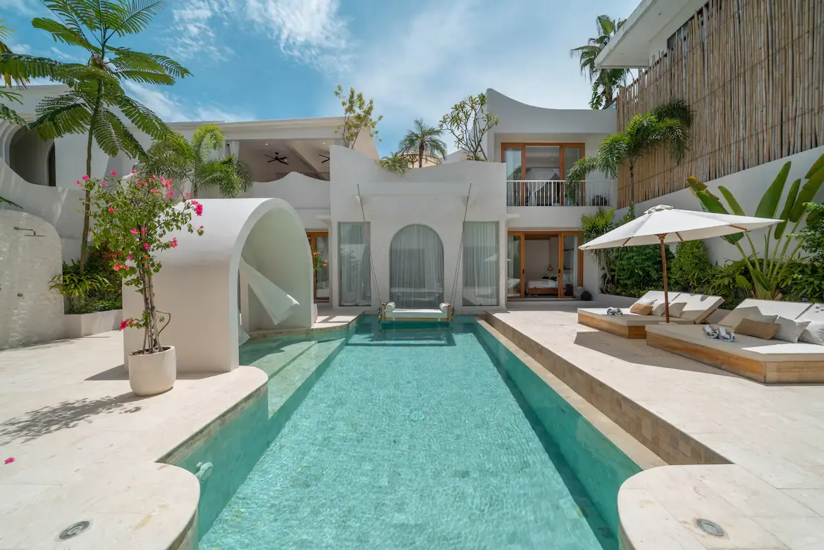 5 BR Mediterranean Rooftop Villa Canggu — 5BR Villa Rental in Canggu — image 7