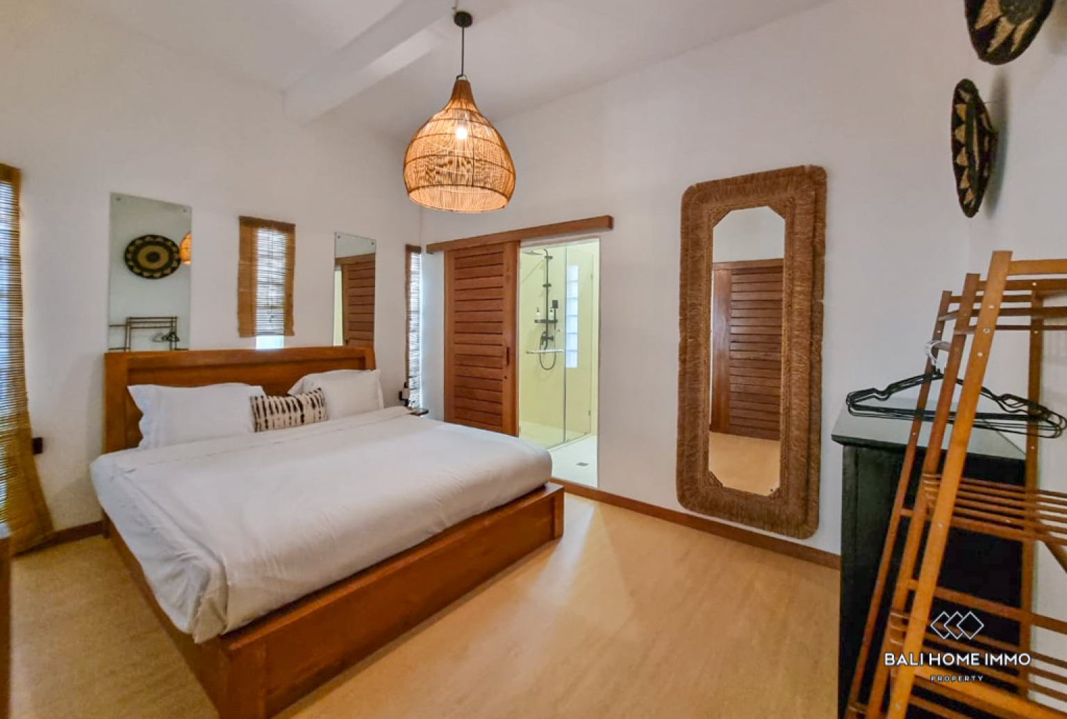 Charming 2 Bedroom Villa for Monthly Rental in Bali Seminyak Oberoi — image 7