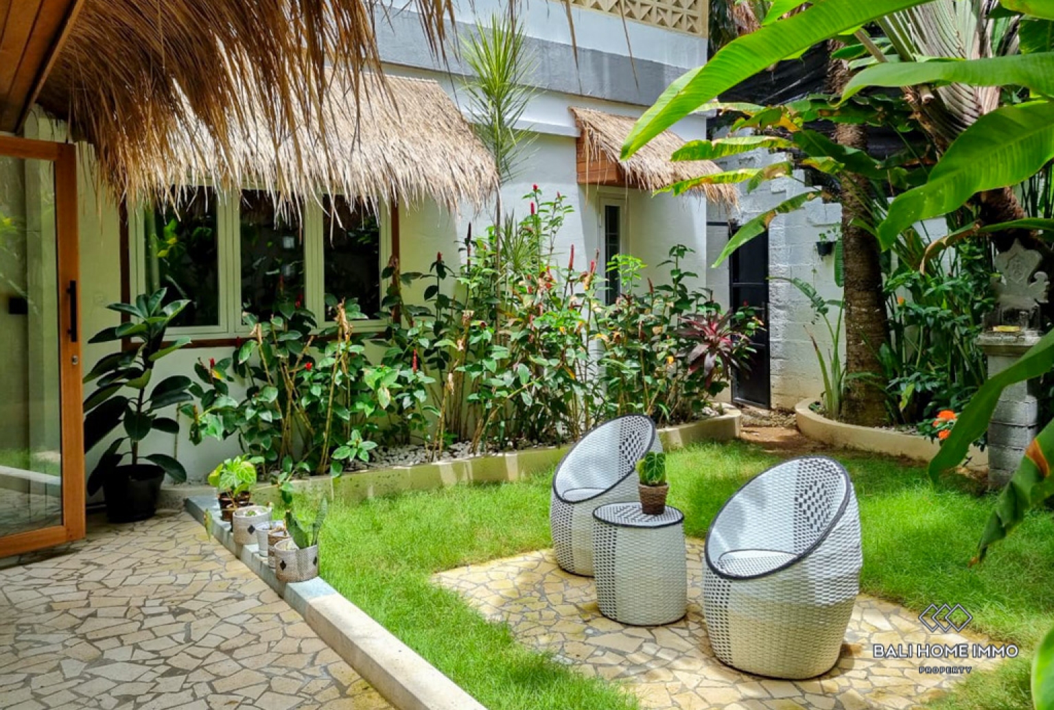 Charming 2 Bedroom Villa for Monthly Rental in Bali Seminyak Oberoi — image 16