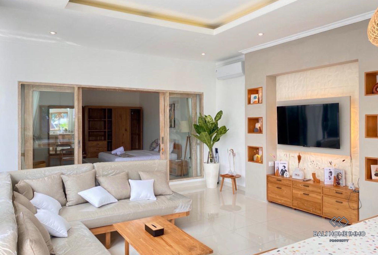 Charming 2 Bedroom Villa for Yearly Rental in Bali Babakan — image 1