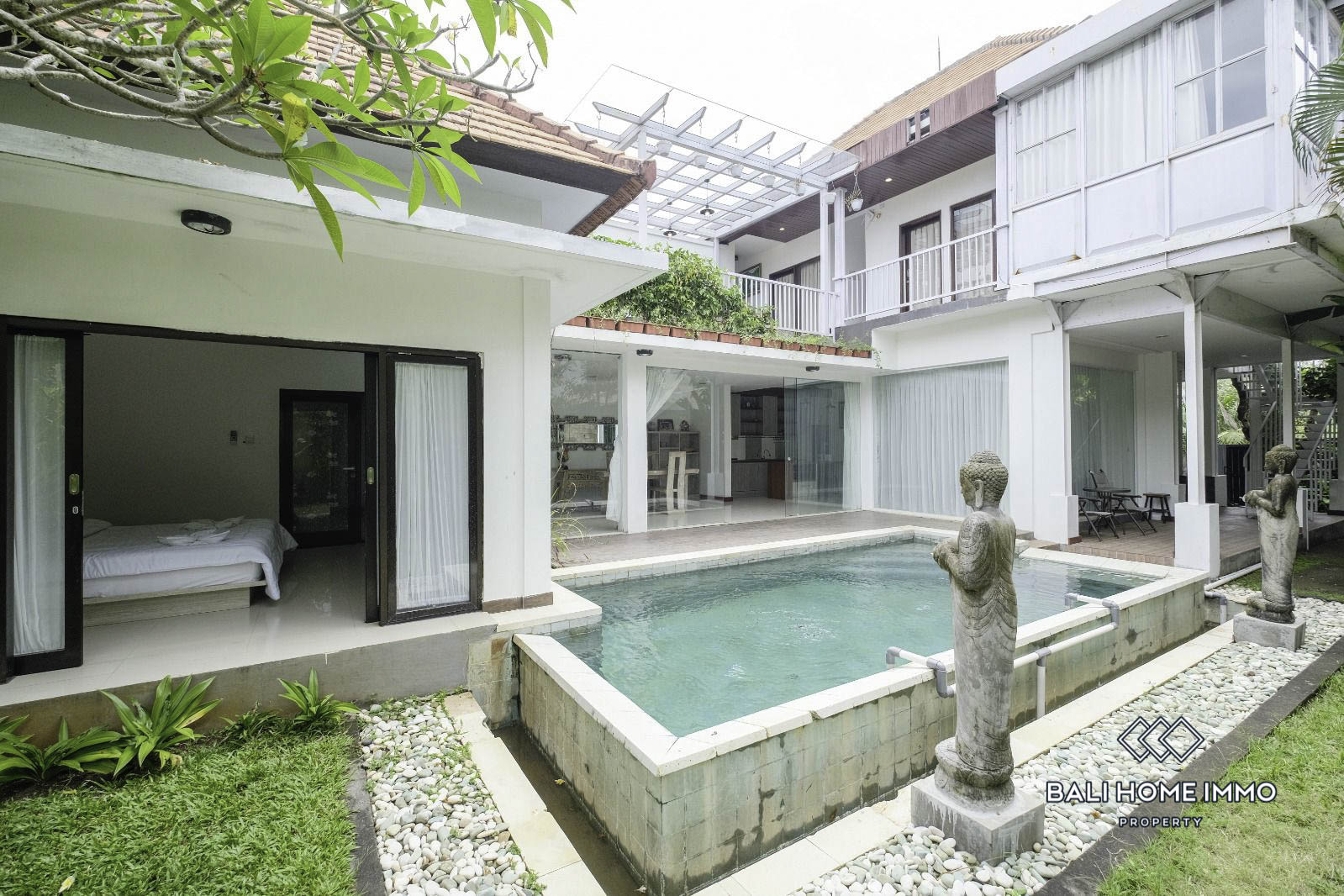 Charming 5 Bedroom Family Villa for Rent in Jimbaran