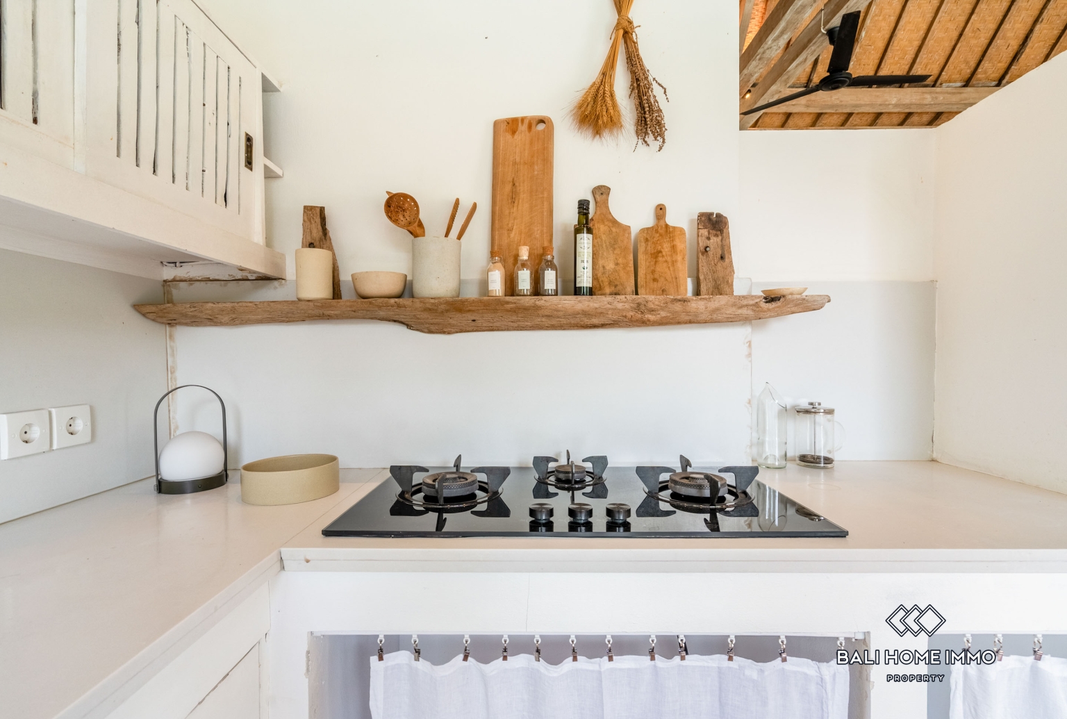 Charming Limasan Style 3 Bedroom Villa for Rental in Bali Umalas — image 8