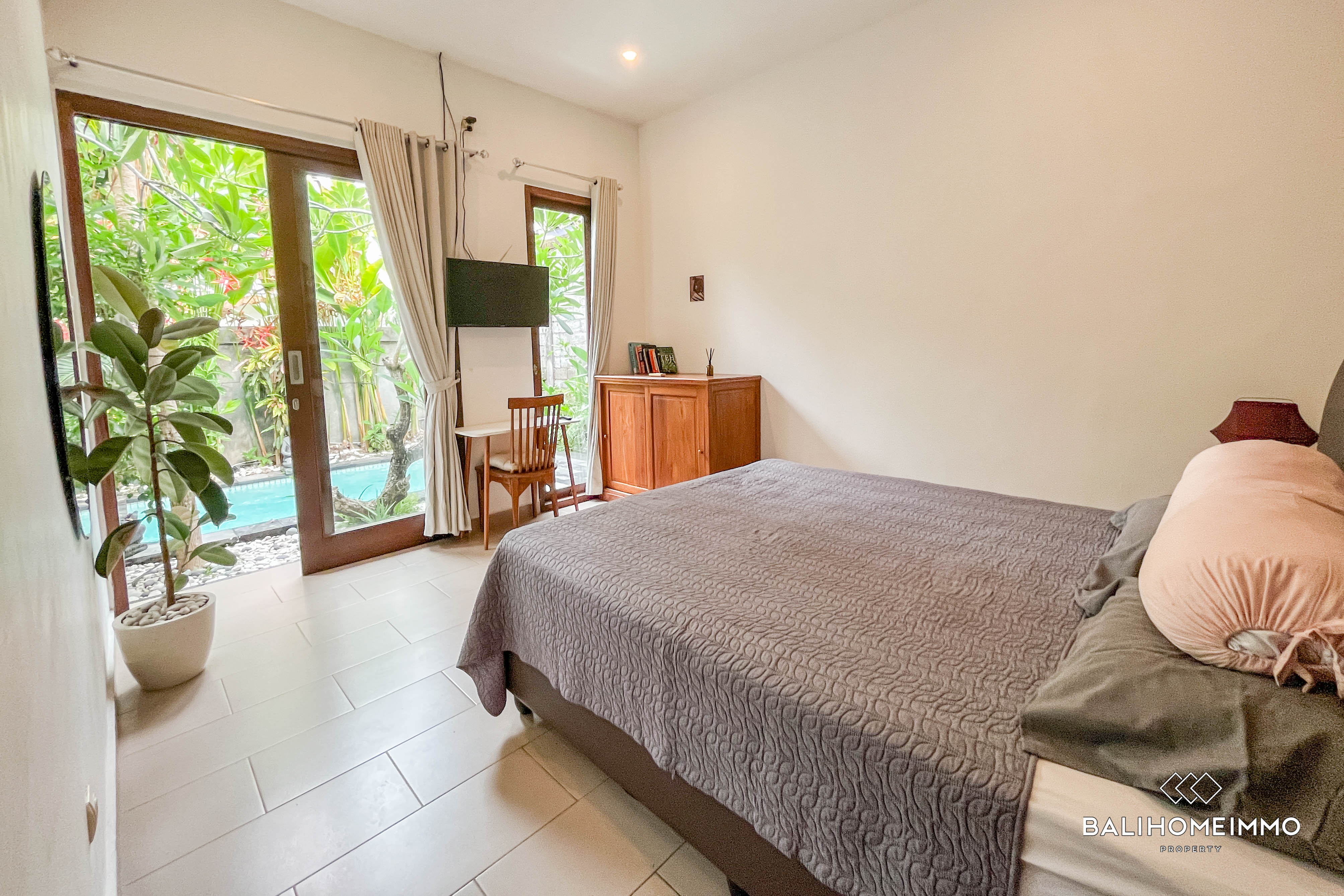 Cozy 2 Bedroom Villa for Rent in Kerobokan Bali — image 6