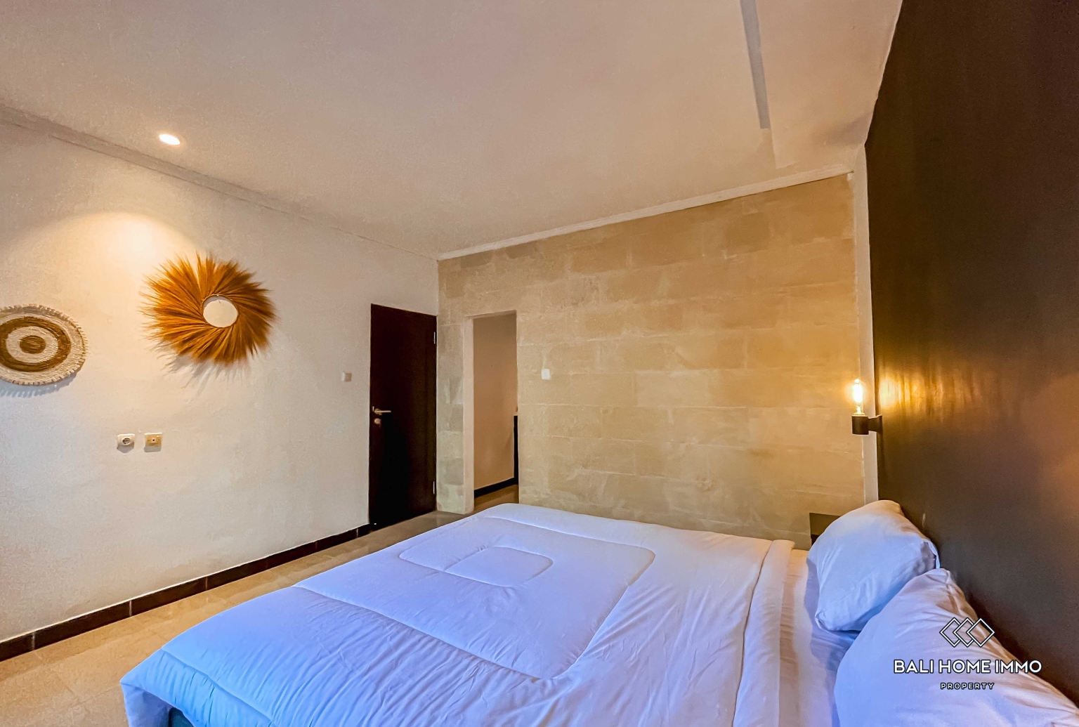 COZY 2 BEDROOMS VILLA FOR YEARLY RENTAL IN BALI - NUSA DUA — image 11