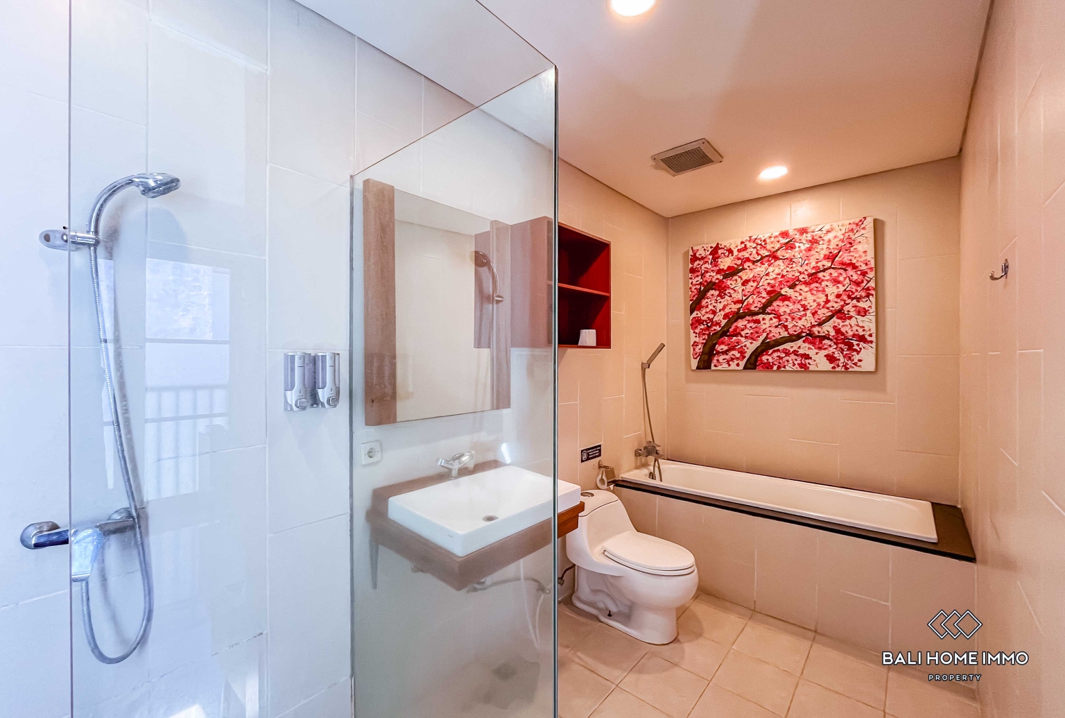 COZY 3 BEDROOMS VILLA FOR YEARLY AND MONTHLY RENTAL IN BALI - JIMBARAN — image 18