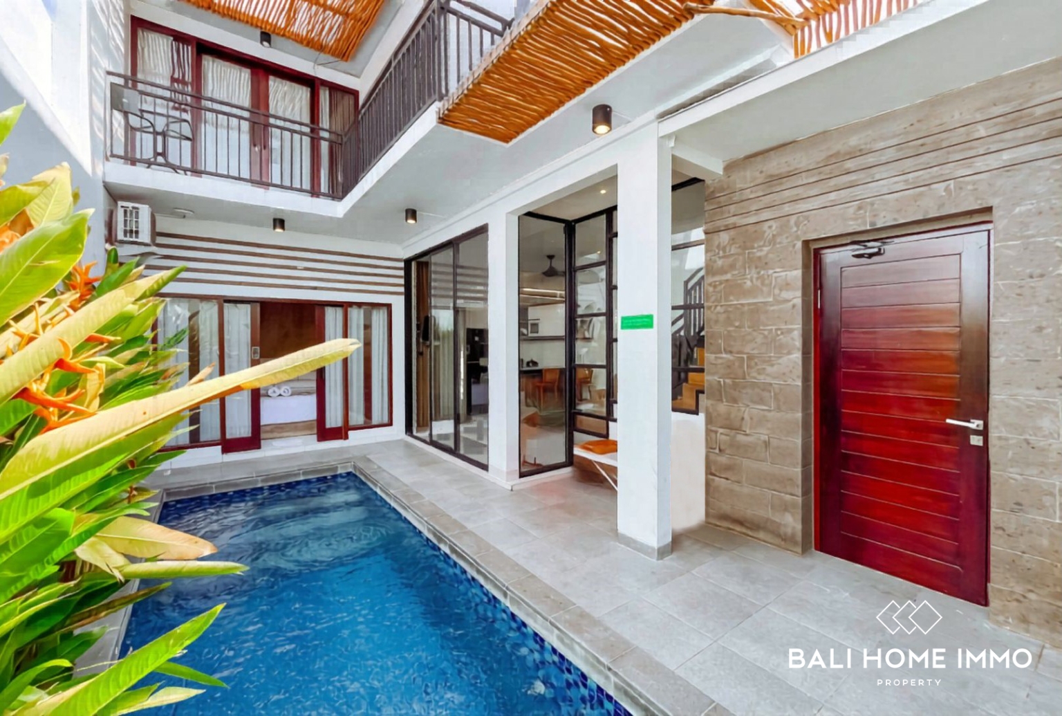 COZY 3 BEDROOMS VILLA FOR YEARLY AND MONTHLY RENTAL IN BALI - JIMBARAN