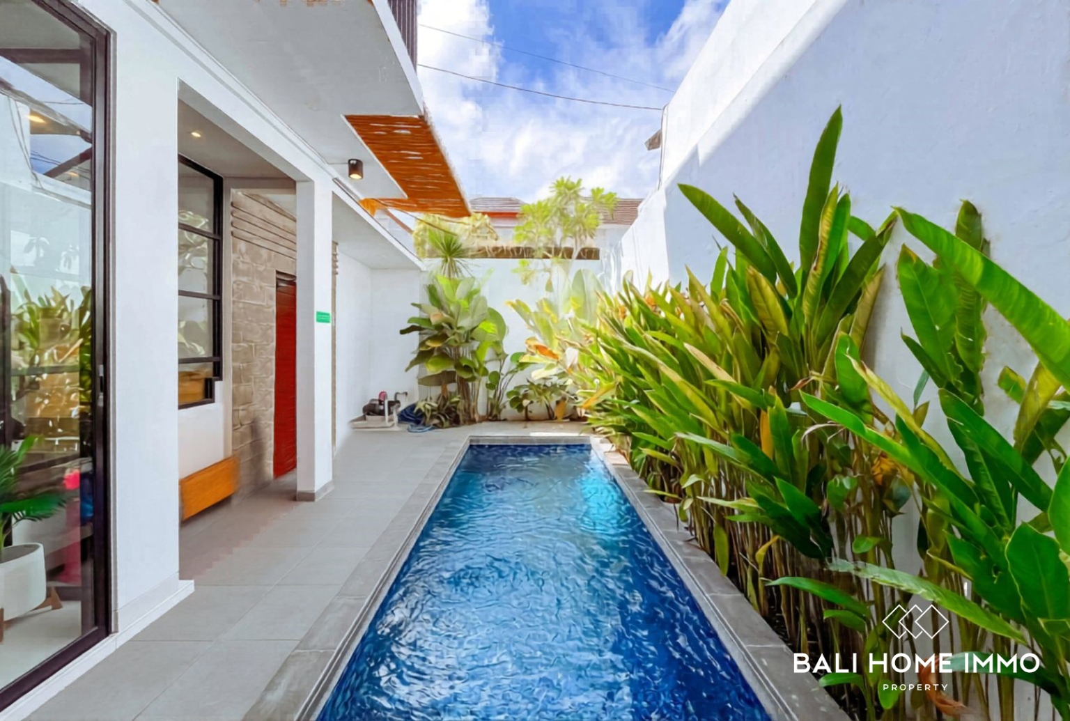 COZY 3 BEDROOMS VILLA FOR YEARLY AND MONTHLY RENTAL IN BALI - JIMBARAN — image 2