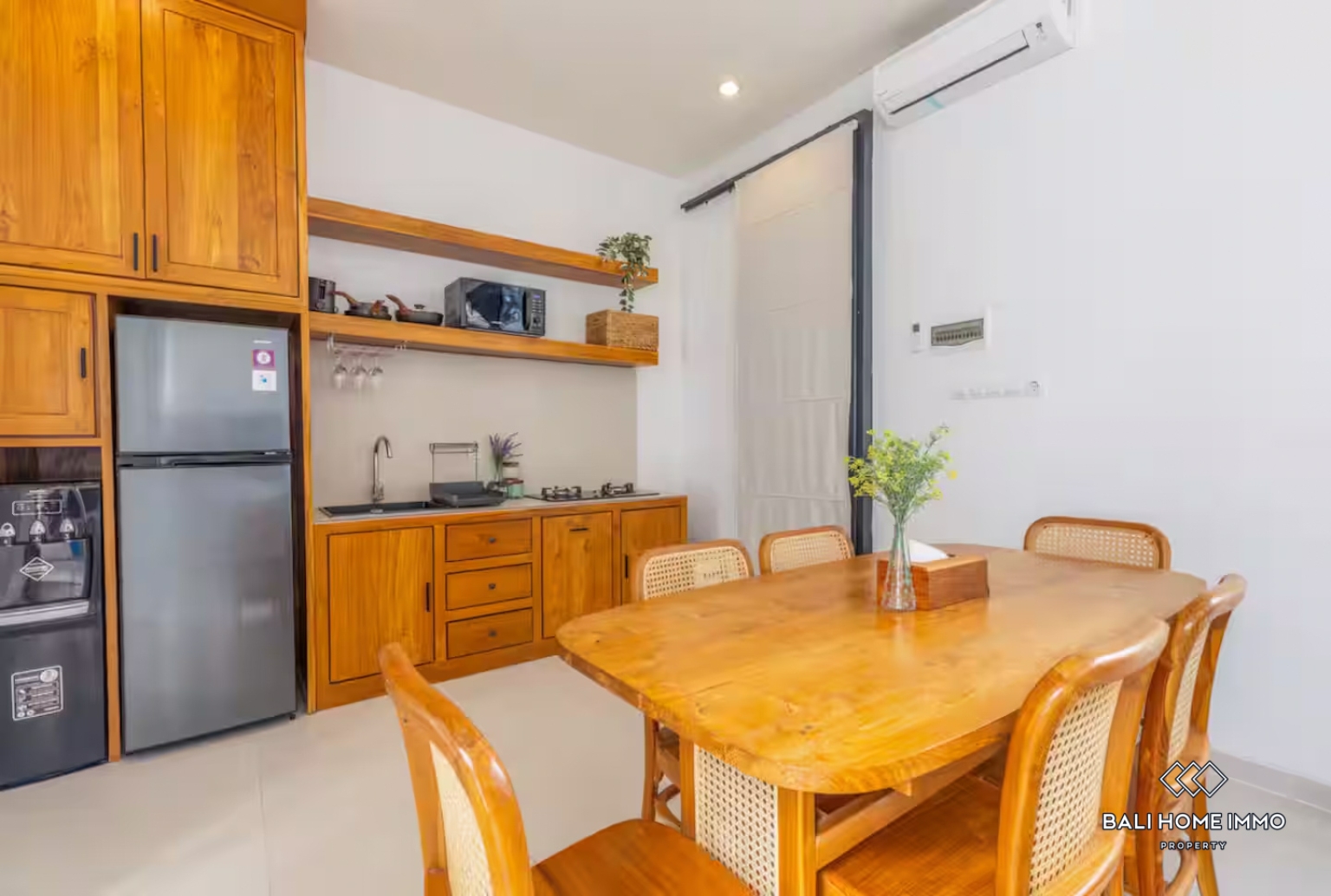 COZY 3 BEDROOMS VILLA FOR YEARLY & MONTHLY RENTAL IN BALI - UNGASAN — image 7