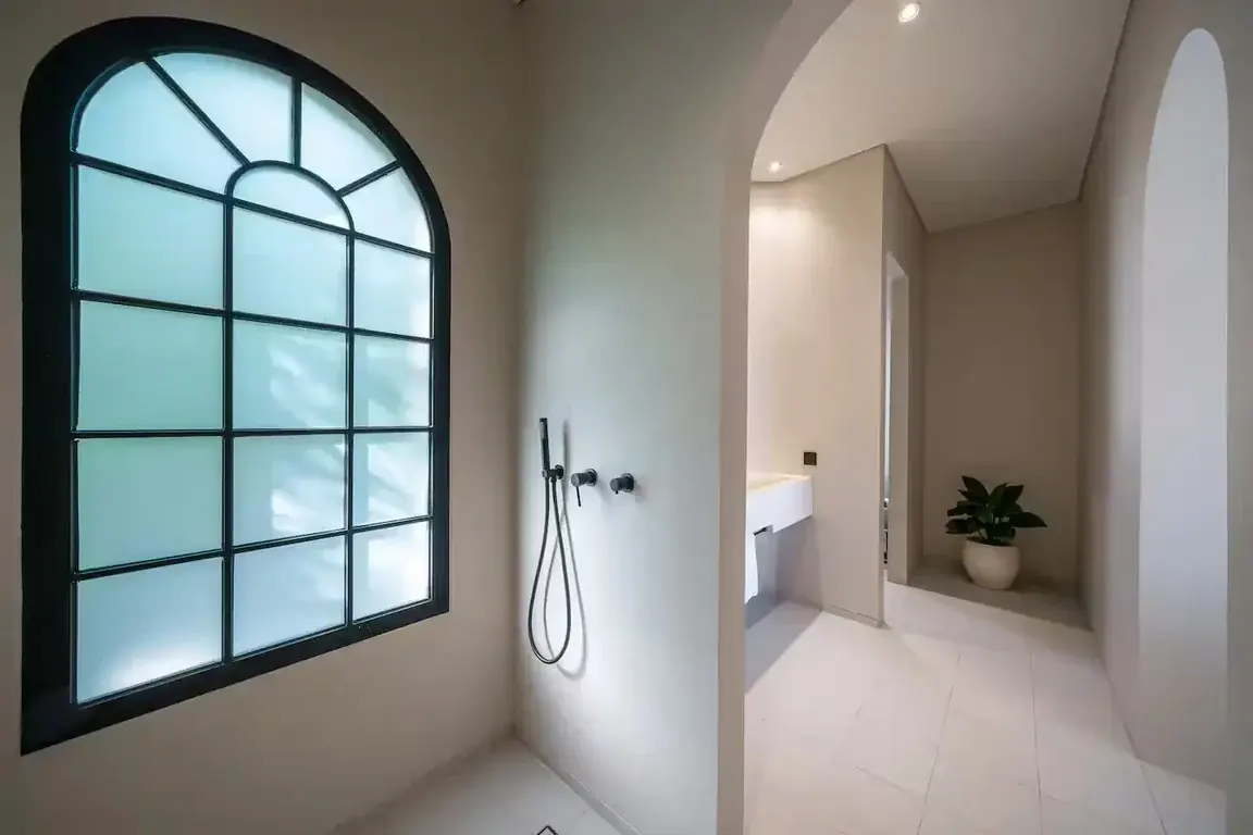 3 BR Beachfront Infinity-Pool Villa Uluwatu — 3BR Villa Rental in Uluwatu — image 14