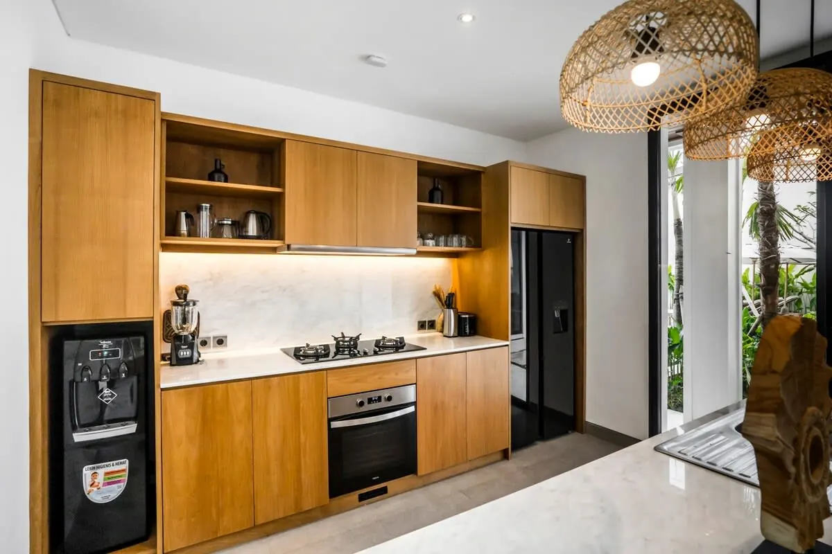 4 BR Tropical-Modern Designer Villa Canggu — 4BR Villa Rental in Canggu — image 17