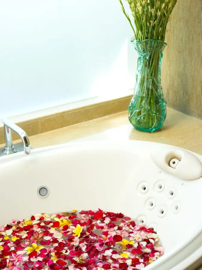 6 BR Ocean-View Garden Villa Sanur — 6BR Villa Rental in Sanur — image 15