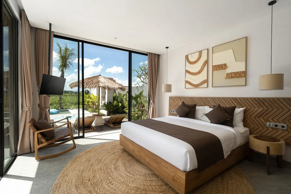 3 BR Rice-Field Tropical-Modern Villa Ubud — 3BR Villa Rental in Ubud — image 1