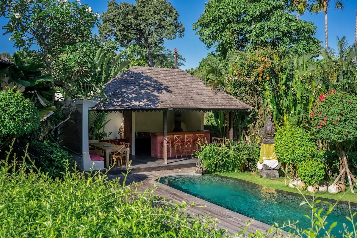 6 BR Pool Garden Residence Canggu — 6BR Residence Rental in Canggu — image 15