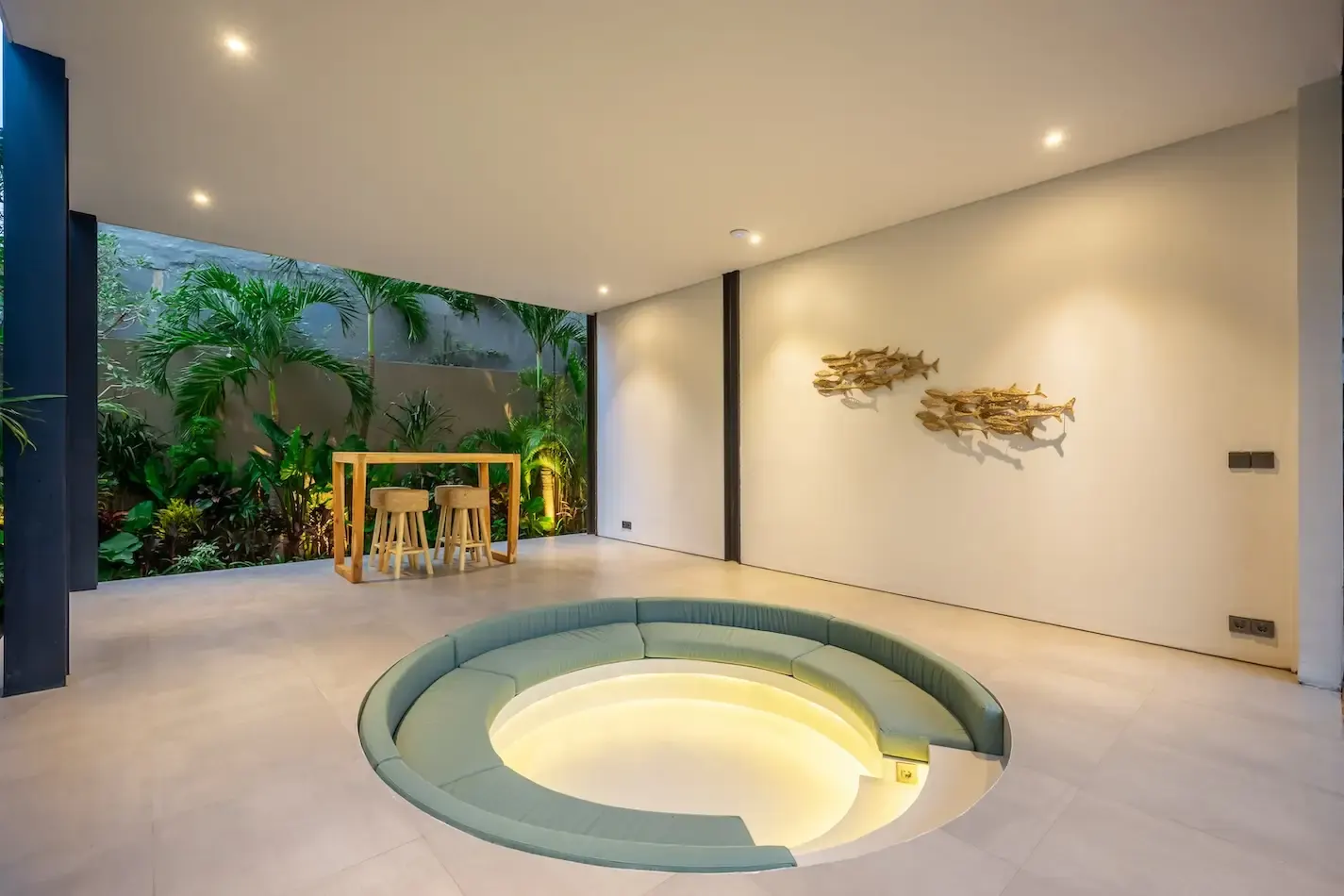 4 BR Fully Staffed Pool Retreat Seminyak — 4BR Villa Rental in Seminyak — image 14