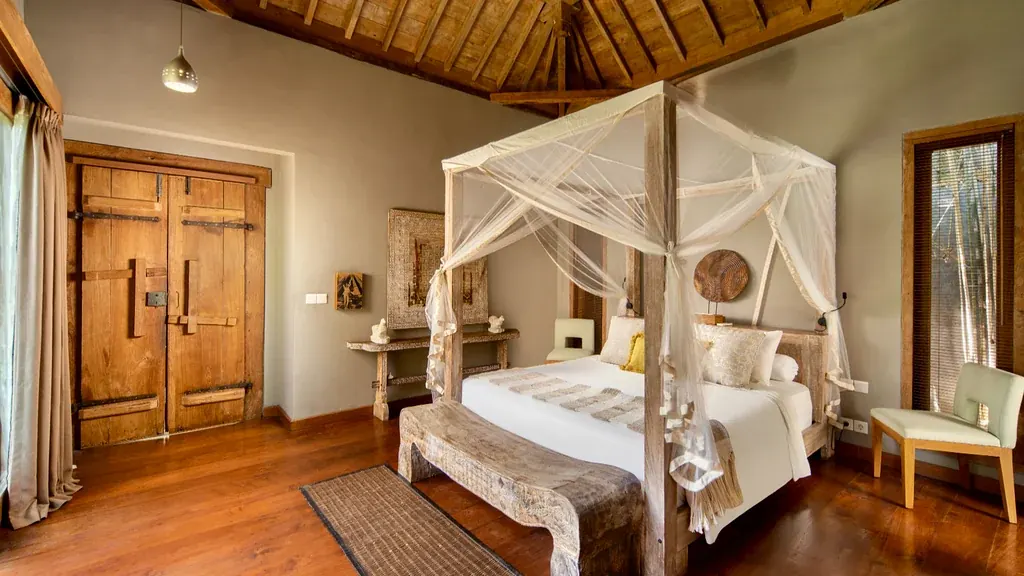 5 BR Private Retreat Seminyak — 5BR Villa Rental in Seminyak — image 8