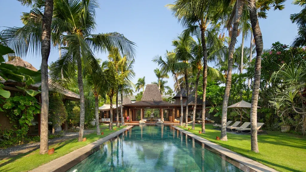 5 BR Private Retreat Seminyak — 5BR Villa Rental in Seminyak — image 3