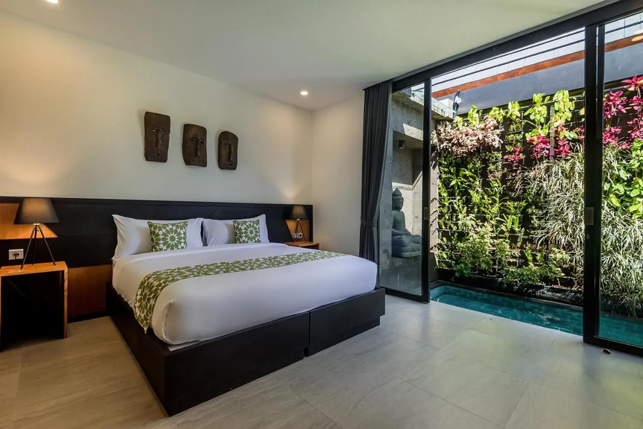 4 BR Glass Rice-Field Villa Ubud — 4BR Villa Rental in Ubud — image 9