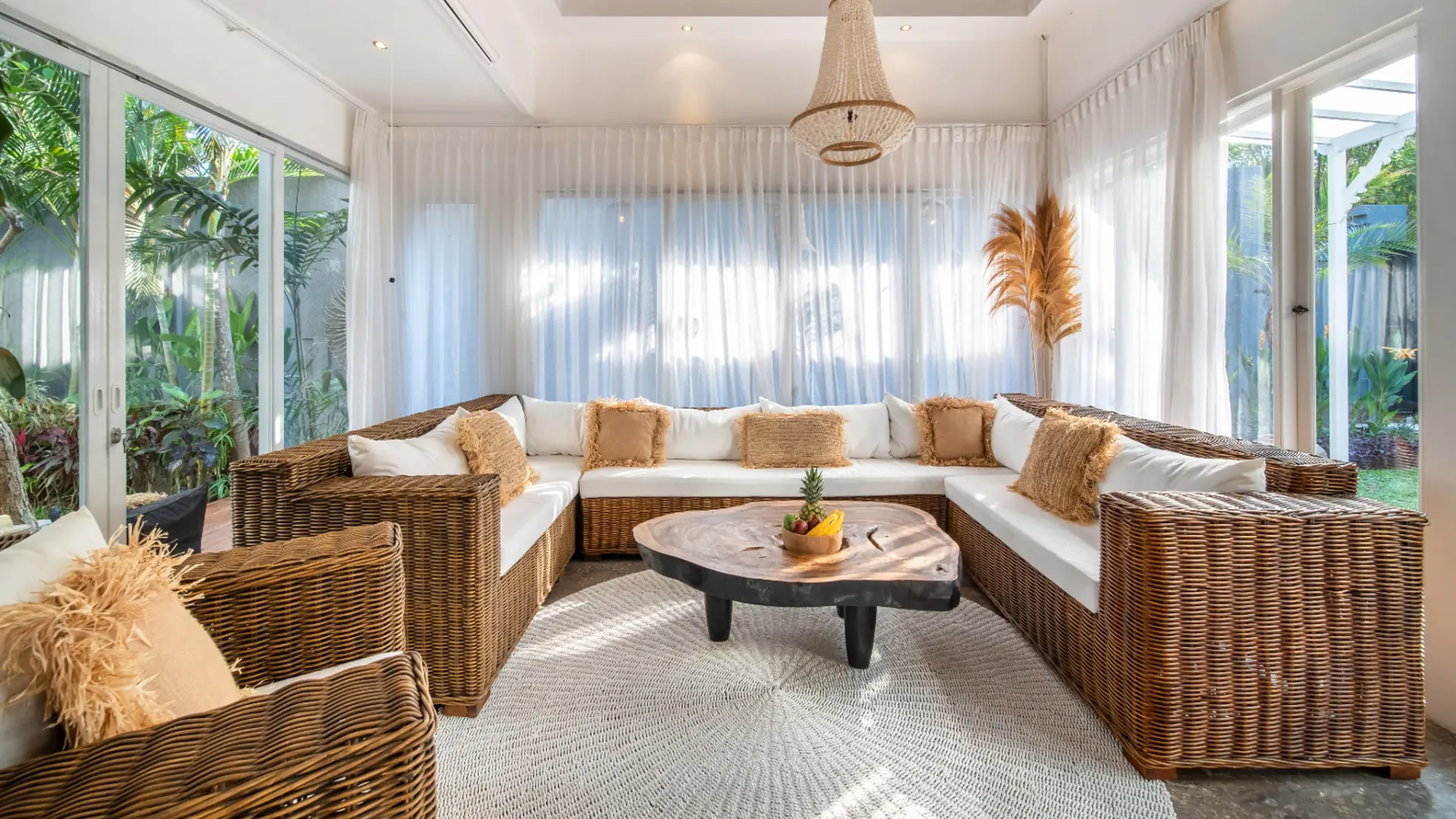6 BR Infinity-Pool Family Villa Canggu — 6BR Villa Rental in Canggu — image 1