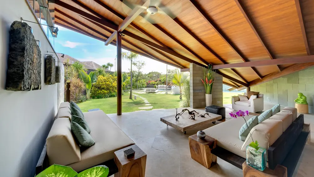 4 BR Architect-Designed Tropical Garden Villa Seminyak — 4BR Villa Rental in Seminyak — image 2