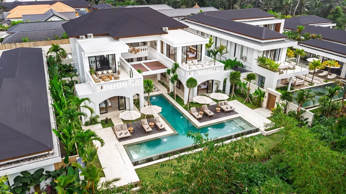 5 BR White Mediterranean Villa Ubud — 5BR Villa Rental in Ubud — image 9