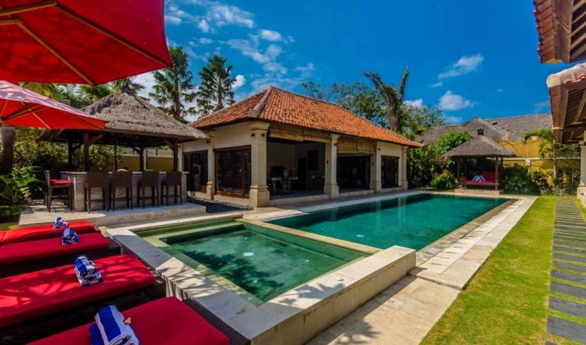 Seminyak Villa 3580 — image 2