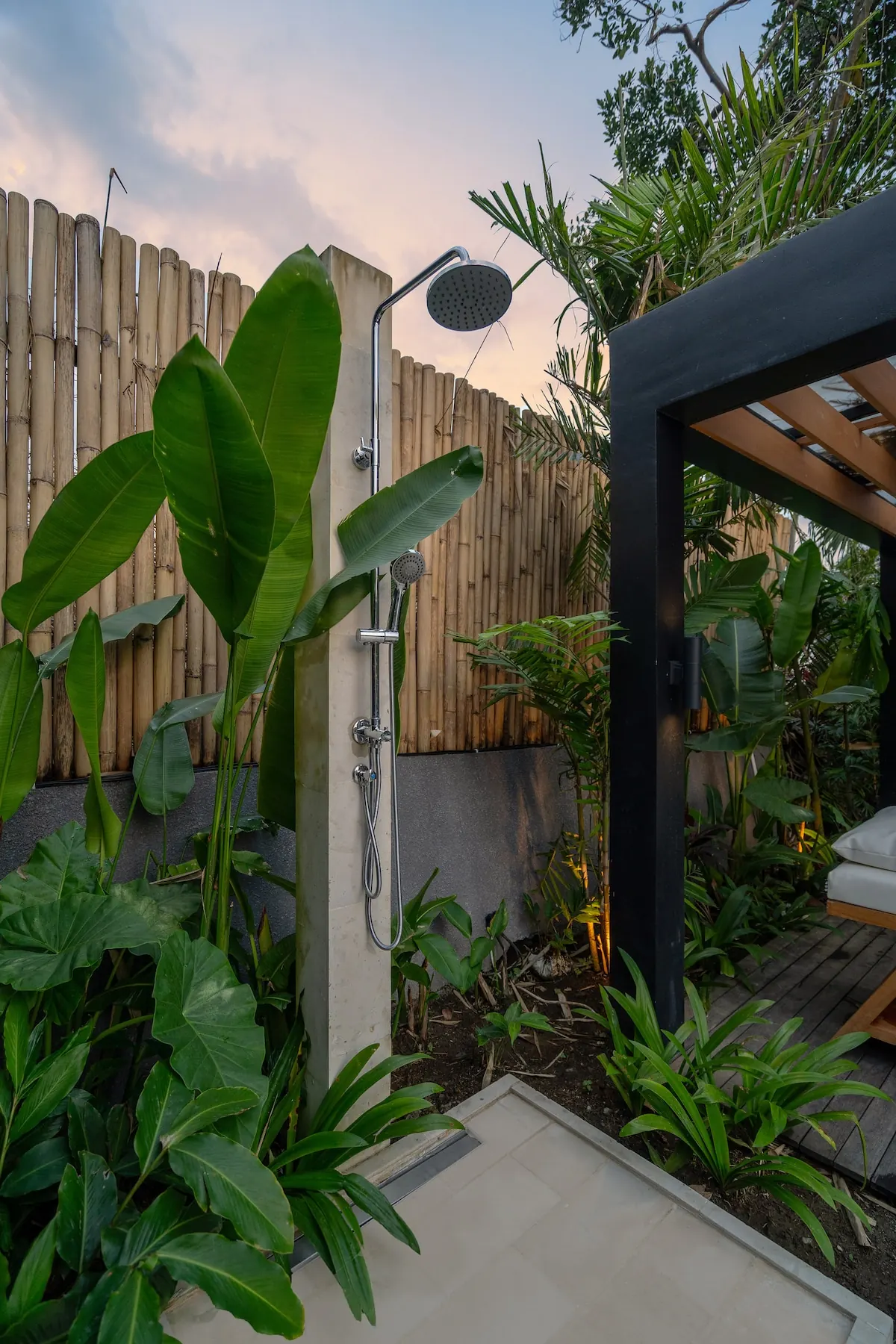 11 BR Tropical-Modern Rice-Field Estate Ubud — 11BR Estate Rental in Ubud — image 10