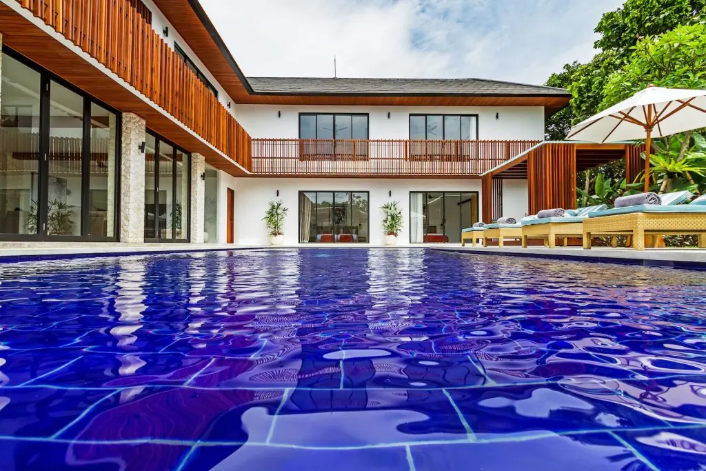 6 BR Tropical-Modern Garden Villa Seminyak — 6BR Villa Rental in Seminyak — image 2