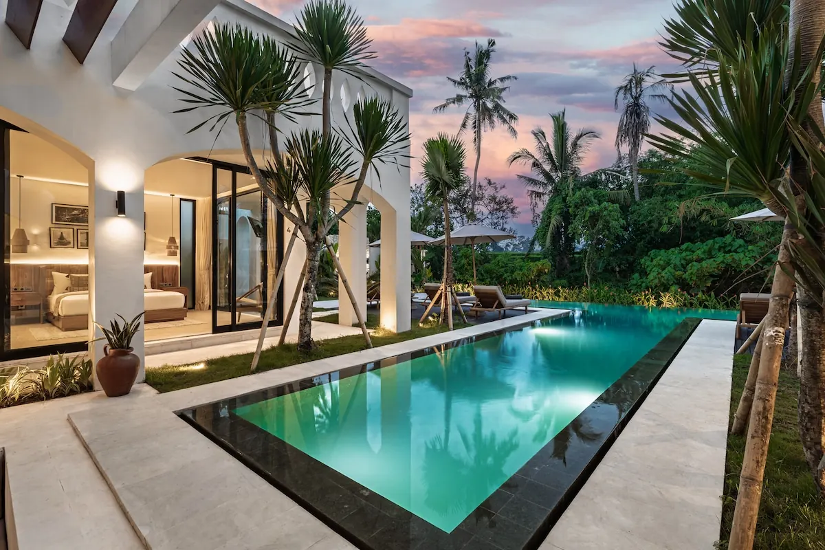 11 BR Padel Rice-Field Estate Ubud — 11BR Estate Rental in Ubud — image 2