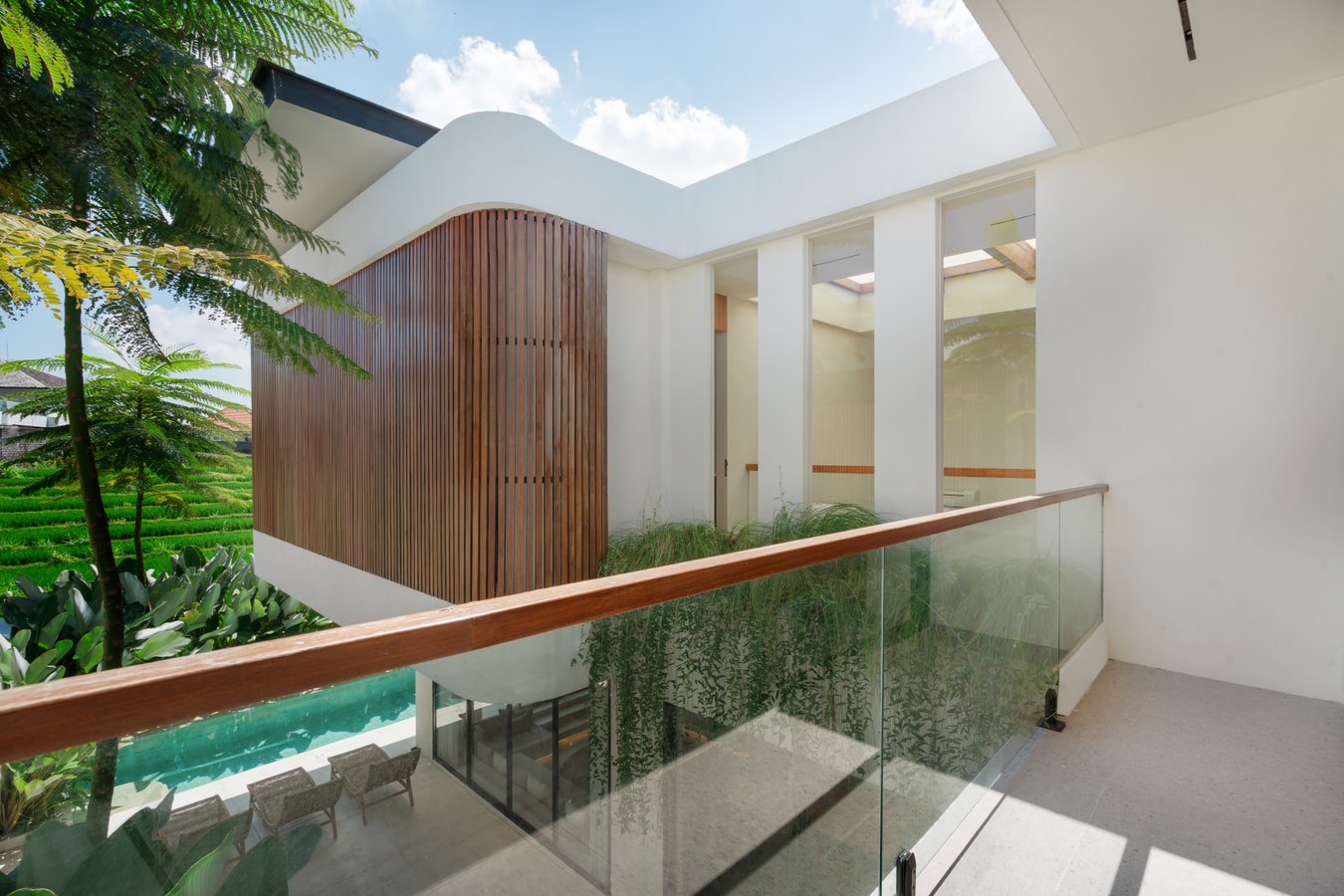 3BR New Paddy View Luxury Villa - Near Beach in Canggu, Bali — image 11