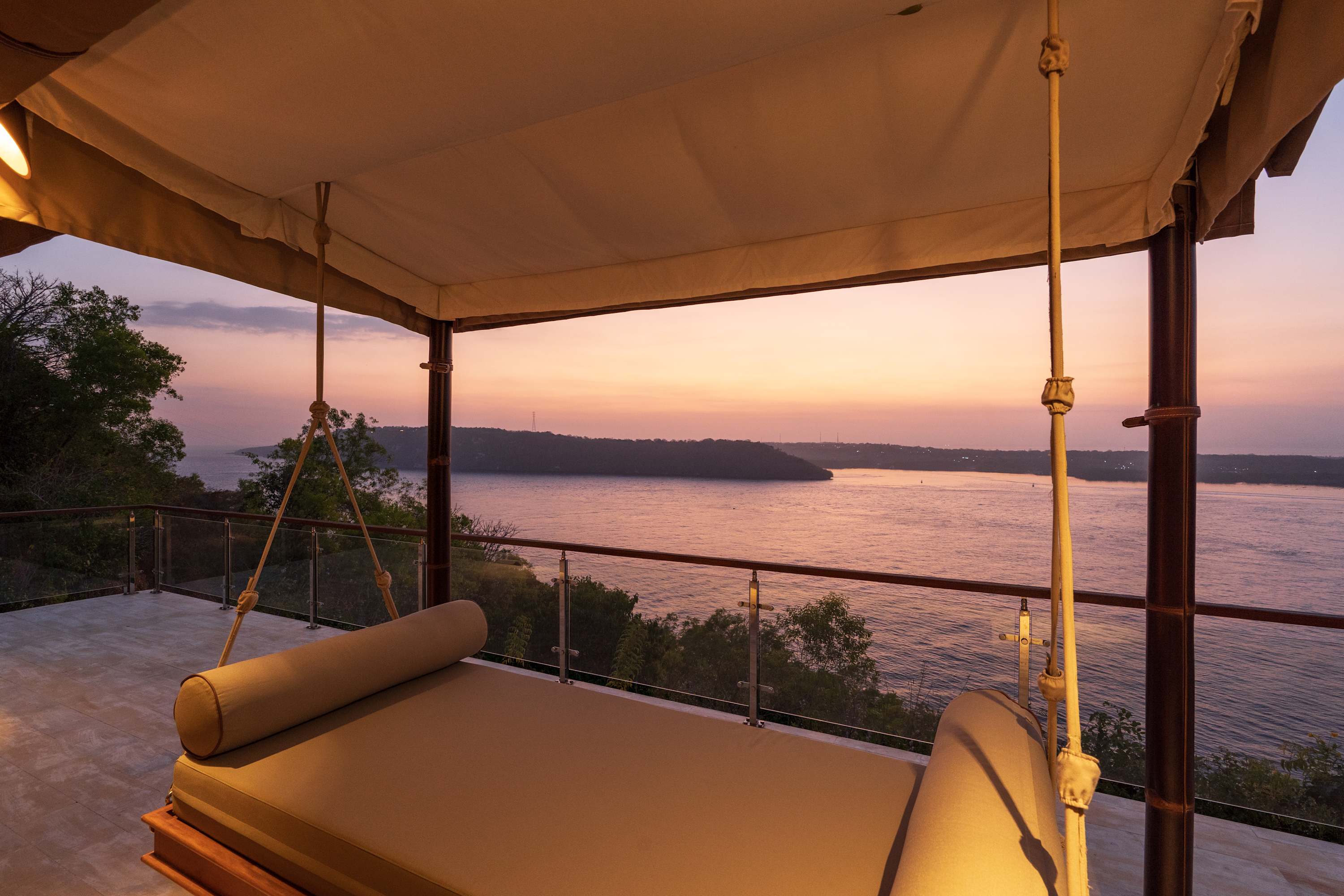 Villa 2BR Agung & Sunset Tent in Nusa Penida — image 17