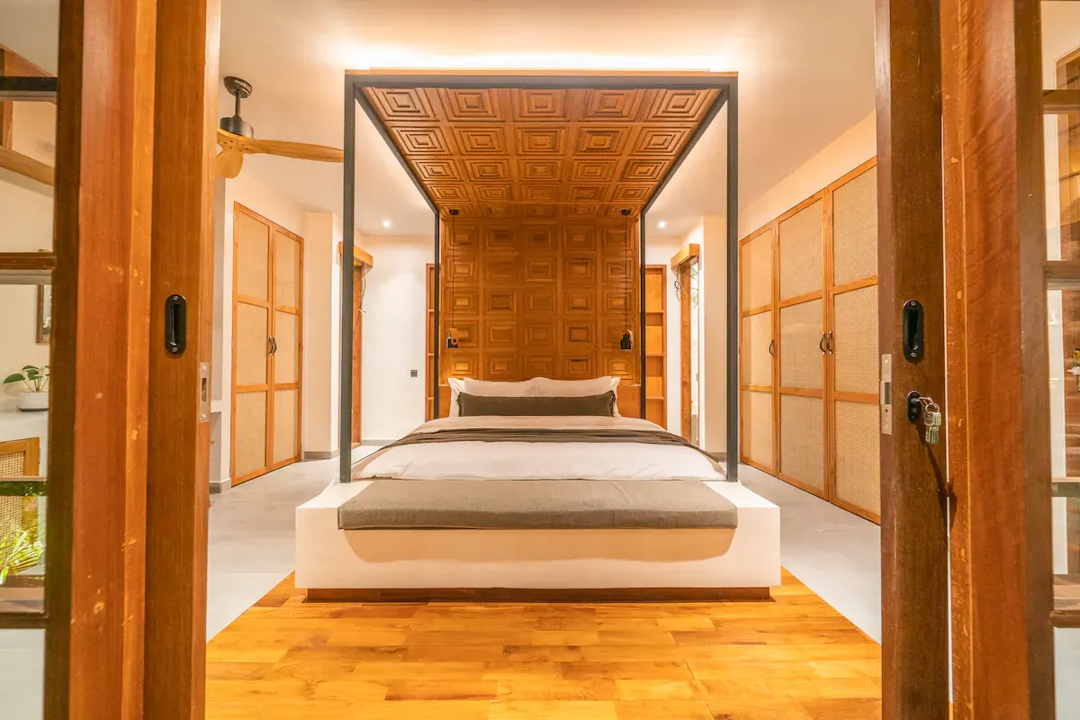 4 BR Walk-to-Beach Family Villa Canggu — 4BR Villa Rental in Canggu — image 4