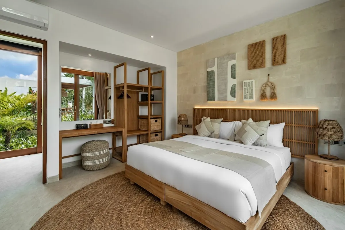 6 BR Thatched Tropical Garden Villa Ubud — 6BR Villa Rental in Ubud — image 1