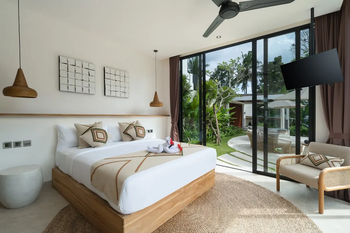 6 BR Tropical-Modern Infinity-Pool Villa Ubud — 6BR Villa Rental in Ubud — image 1