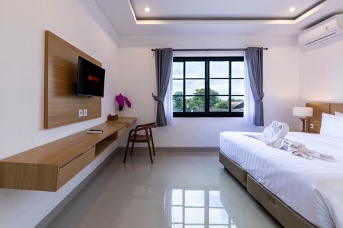 1BR Luxe Canggu Apart | Jalan Kaki ke Butterman & Pantai - Canggu, Bali — image 2