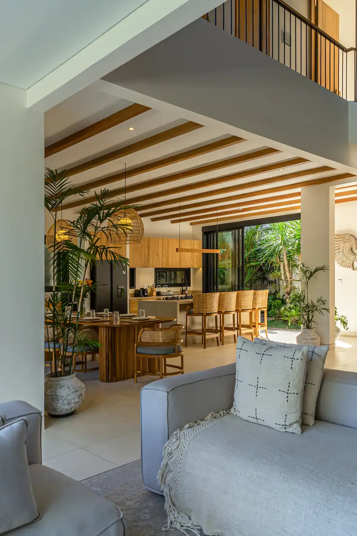 4 BR Tropical-Modern Fully Staffed Residence Canggu — 4BR Residence Rental in Canggu — image 13