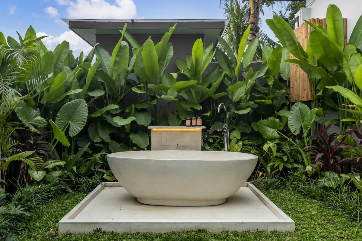 5 BR Contemporary Pool Residence Ubud — 5BR Residence Rental in Ubud — image 14