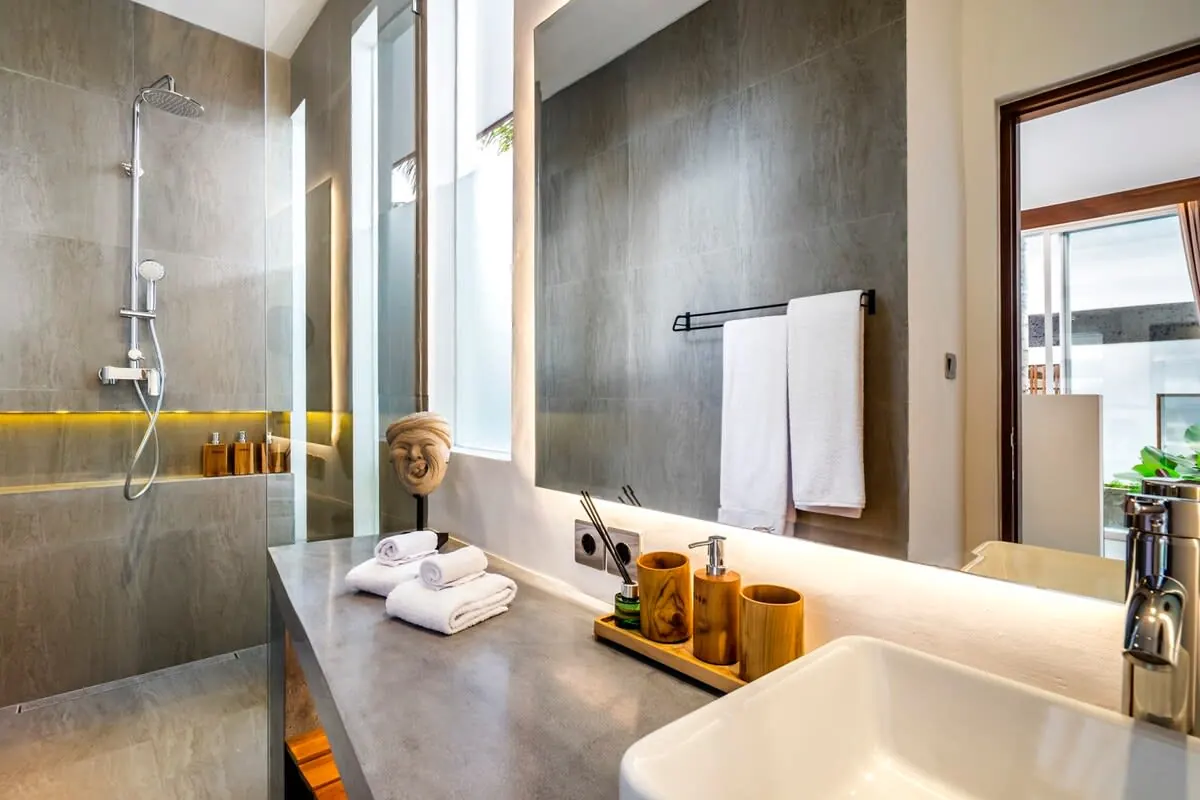 5 BR Tropical-Modern Jungle Villa Ubud — 5BR Villa Rental in Ubud — image 8