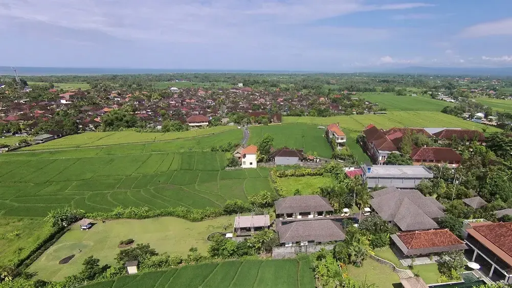 11 BR Rice-Field Tropical Garden Estate Canggu — 11BR Estate Rental in Seseh — image 4