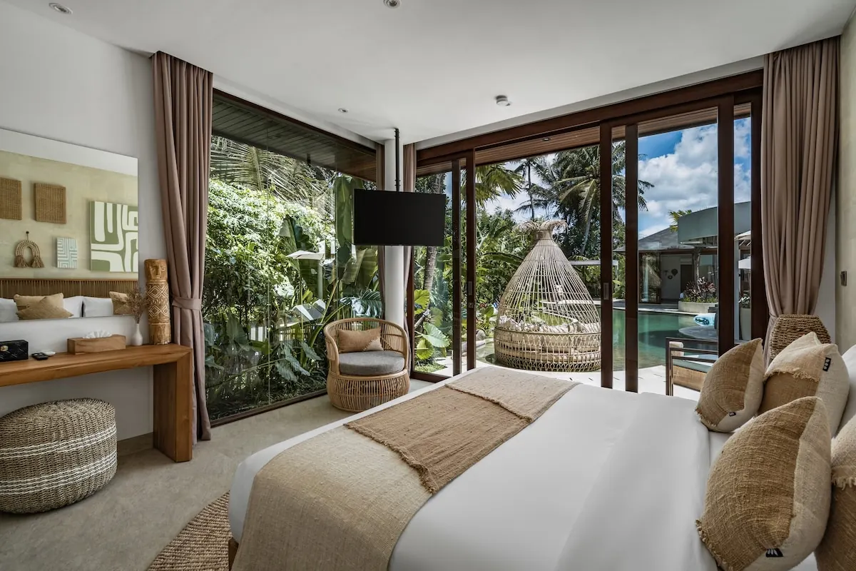 6 BR Tropical Garden Pavilion Villa Ubud — 6BR Villa Rental in Ubud — image 1